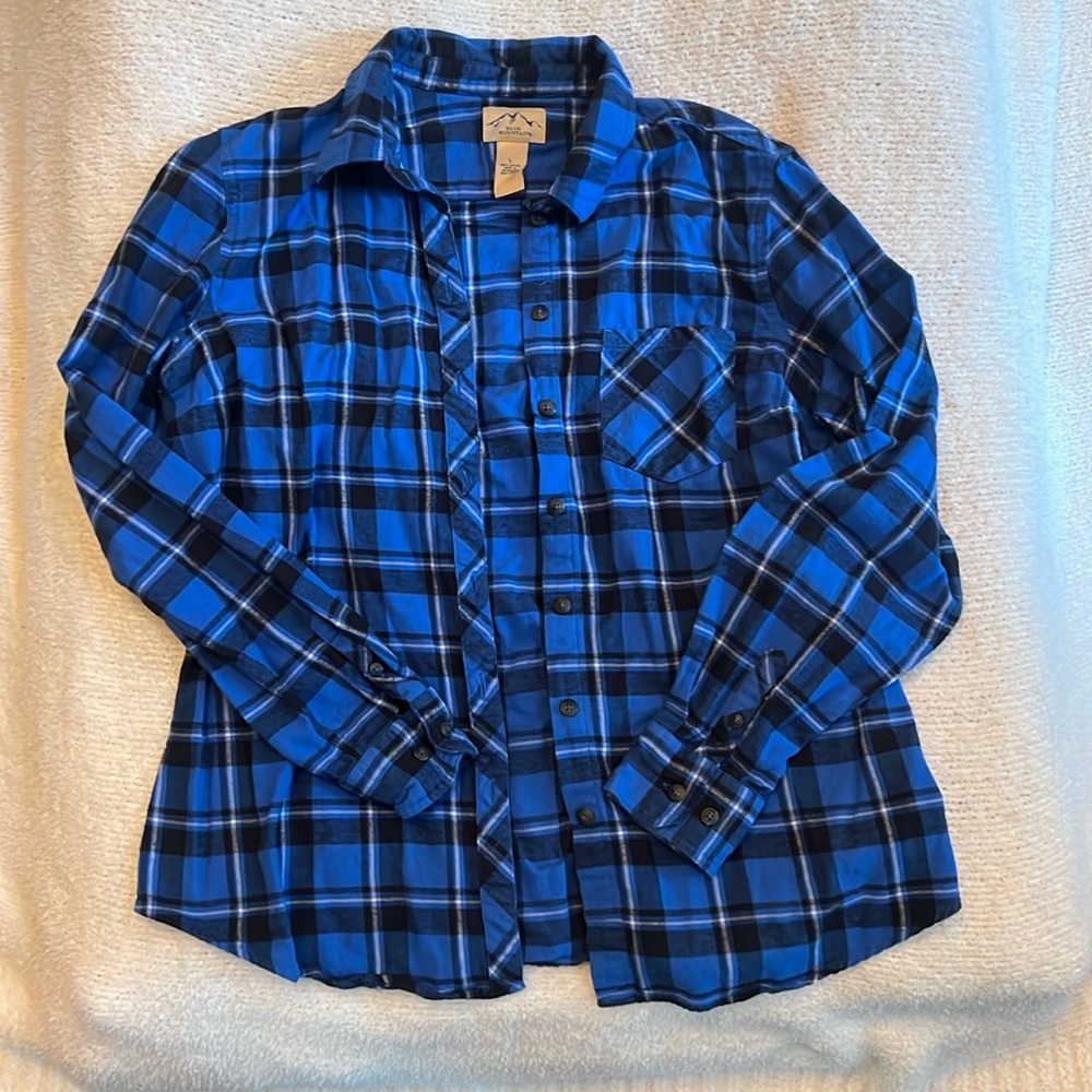 Blue plaid men’s button shirt